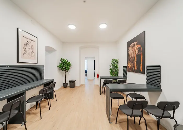 Chic Central City Rooms By Home2